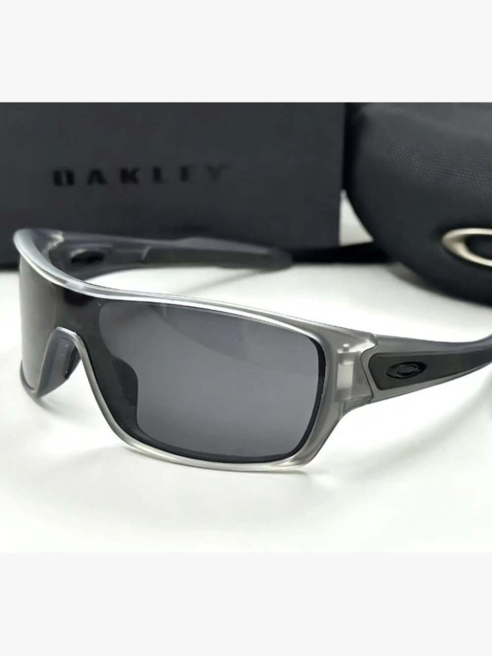 Oakley TURBINE ROTOR 9307 Matte Grey Frame Black Prizm Lens Sunglass NEW